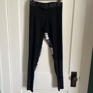 Nike Pro Dri-Fit Women’s tights/leggings Size Medium Black